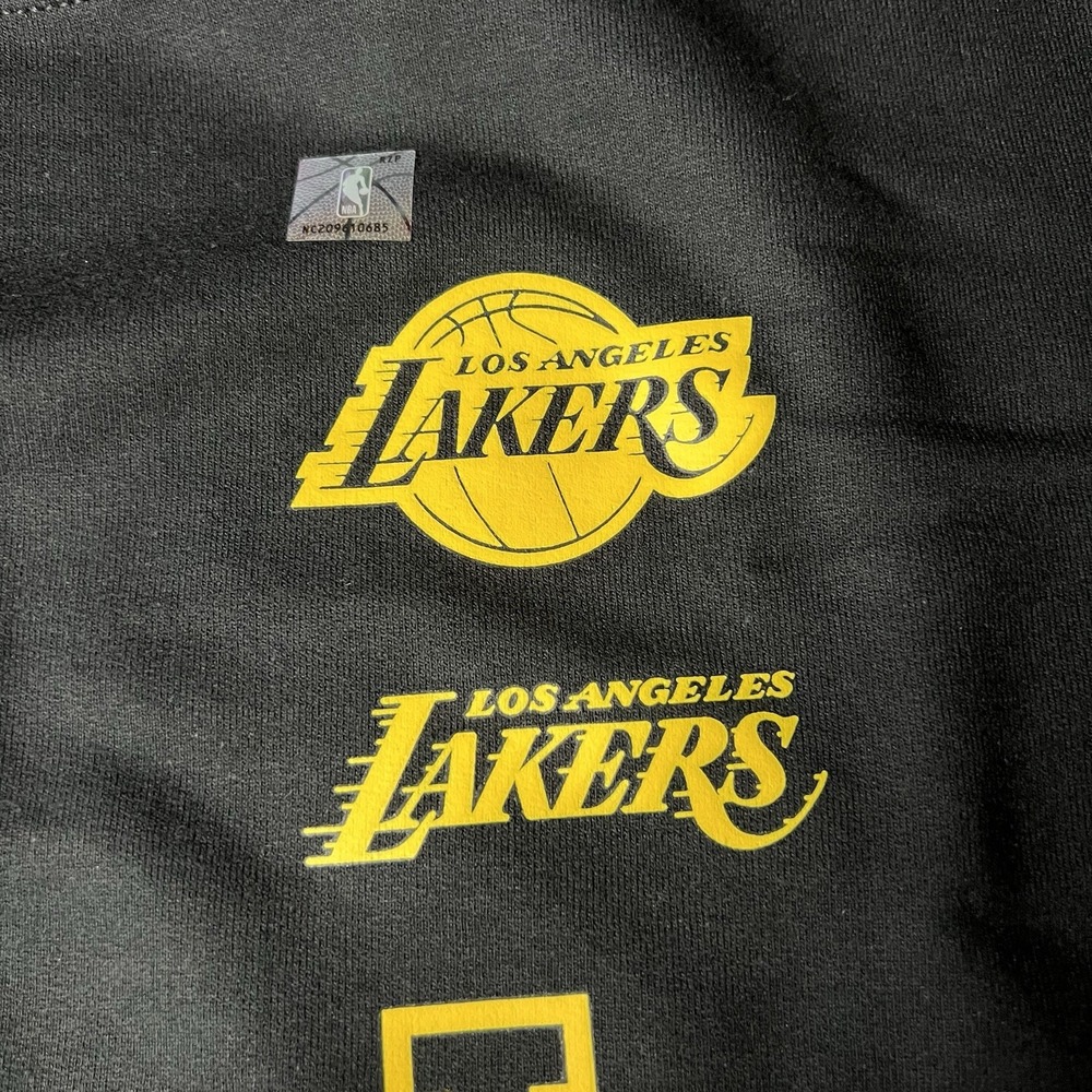NBA Los Angeles Lakers Crewneck Sweatshirt Mens Small Black Yellow Logo Fleece - Picture 7 of 9
